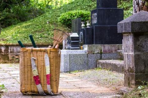 土葬墓地|火葬だけではない！日本でも行われている土葬の実態。